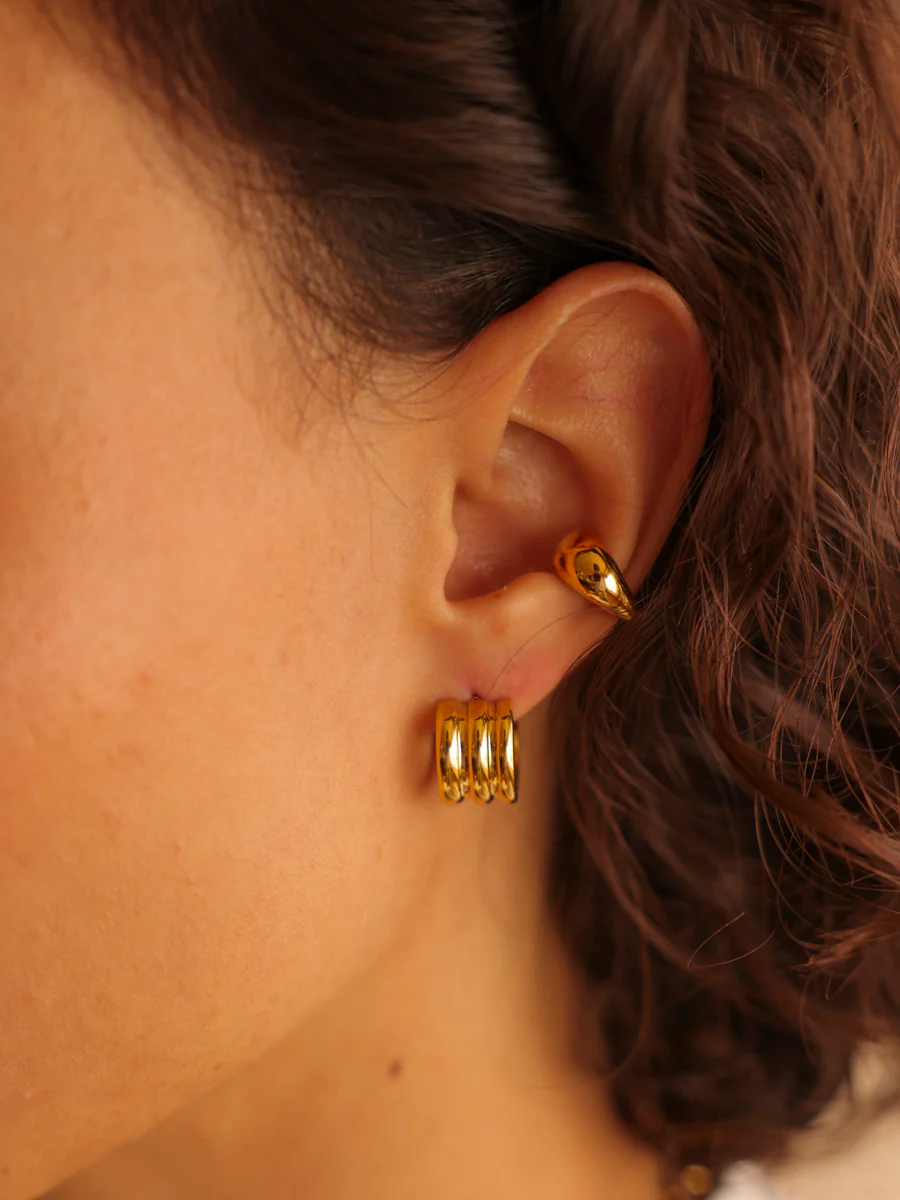 Sleek Curve Earcuff - Image 2