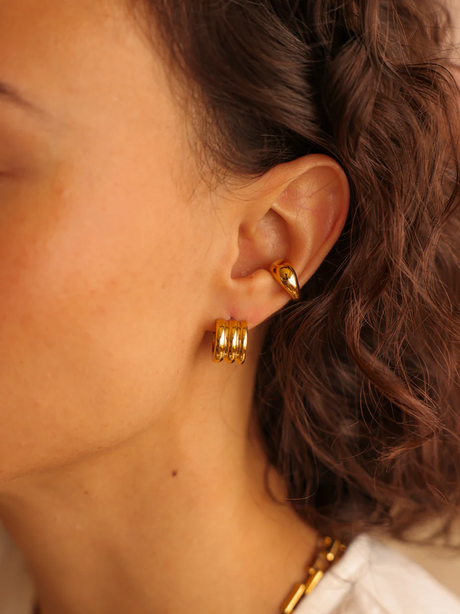 Sleek Curve Earcuff - Image 3